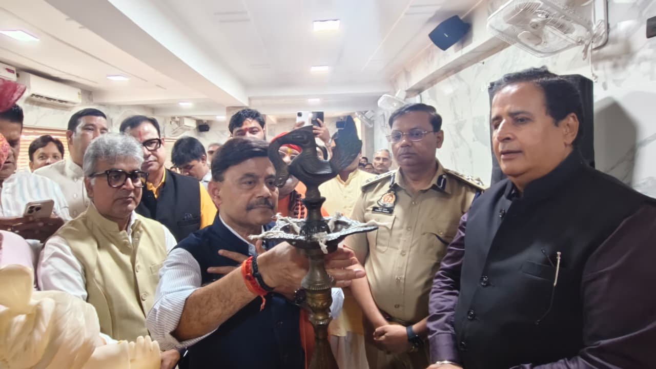 नोएडा मीडिया क्लब ने मनाया दीपावली मिलन समारोह