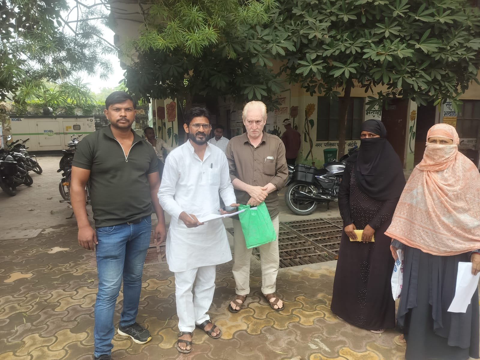 खाद्य आपूर्ति कार्यालय की मनमानी से उपभोक्ता परेशान