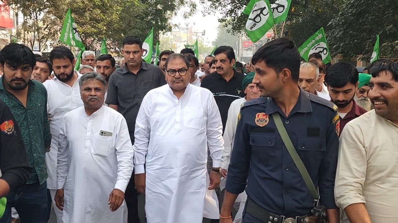 बीजेपी सरकार बजाय किसानों की सुध लेने के बिहार चुनावों में है व्यस्त: चौधरी अभय सिंह चौटाला