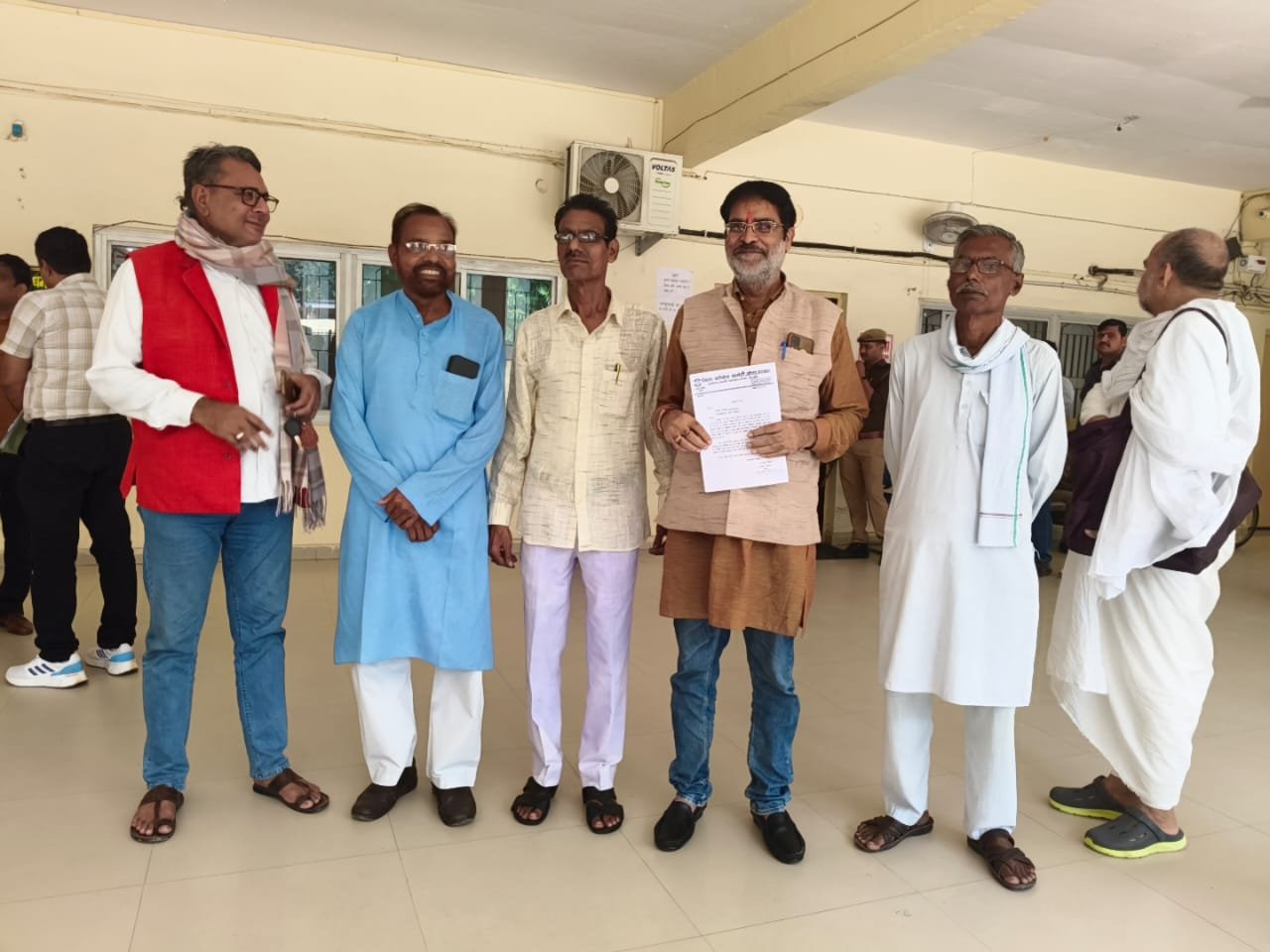 आपदा ग्रस्त घोषित करने की मांग,सौपा ज्ञापन