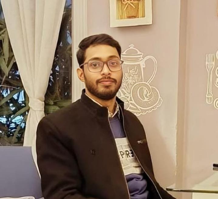 रजनीश ने सी ए बनकर भदोही का मान बढ़ाया