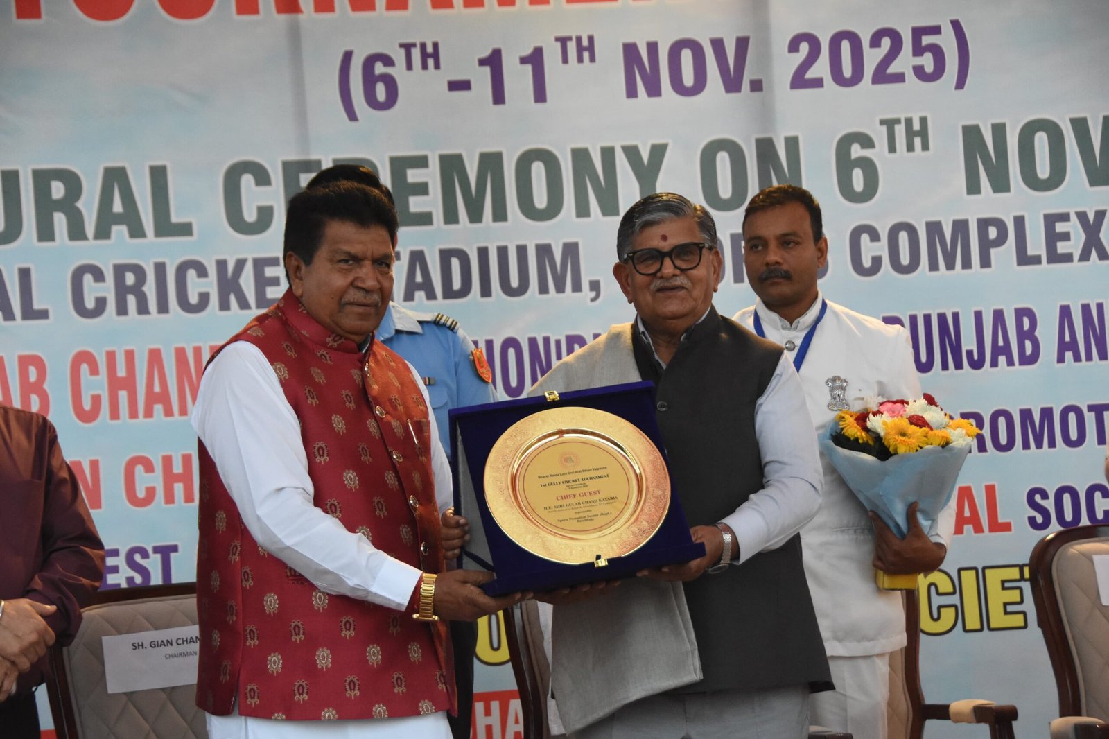 पंजाब के राज्यपाल गुलाब चंद कटारिया ने किया अटल बिहारी वाजपेयी जिला गली क्रिकेट टूर्नामेंट का शुभारंभ