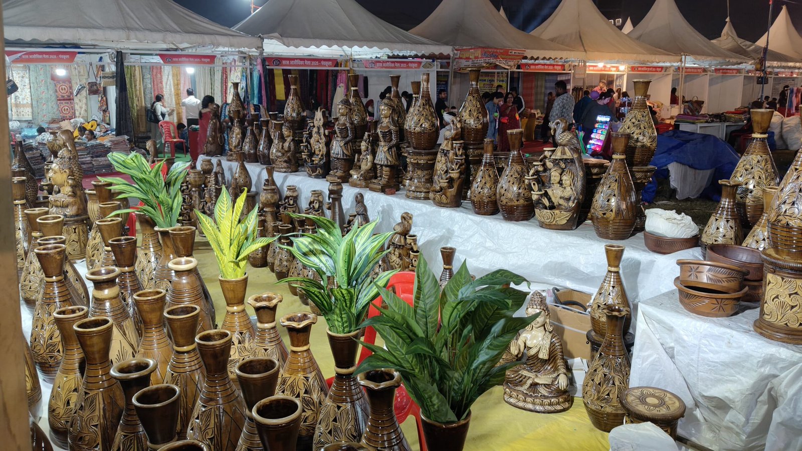 सरस मेला, पंचकूला में आकर्षक हस्तशिल्प और सजावटी वस्तुएं